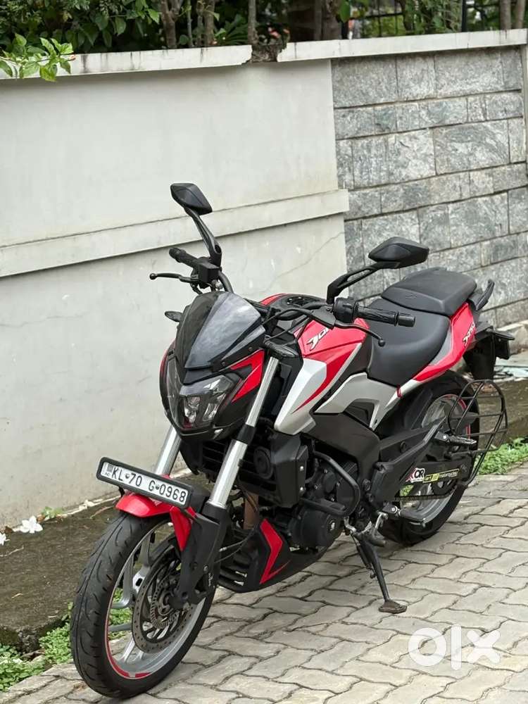 Bajaj dominar 250
