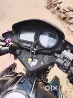 Gadi full kadak hai orginal condition hai