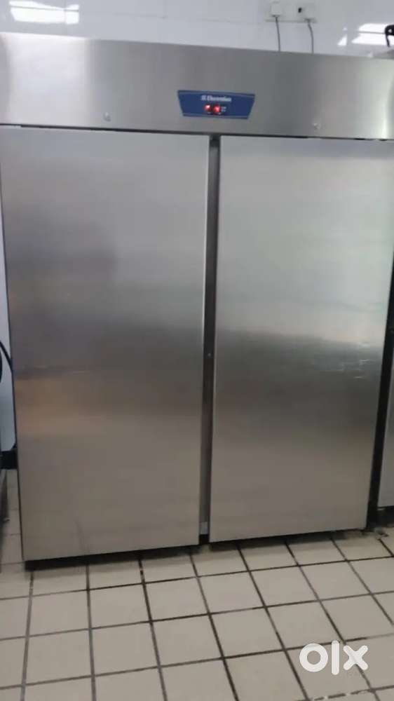 Double door fridge
