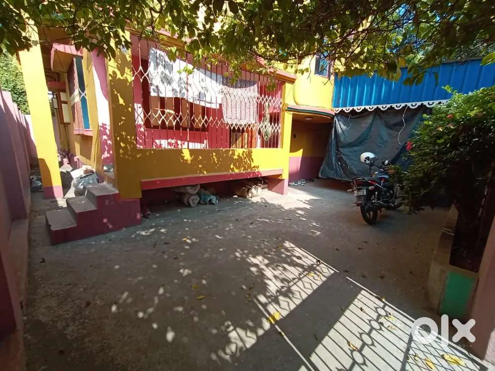 5 min from Station, 50 m. from Bus stand, Ground floor room