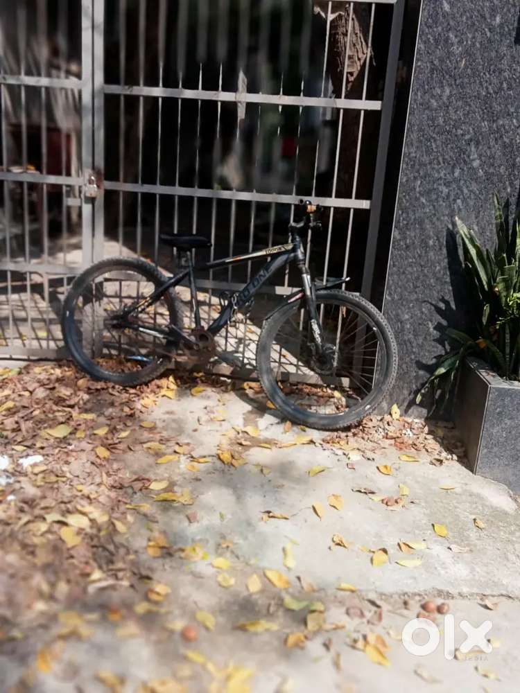 Cycle Puri theek hai break mein dikkat hai