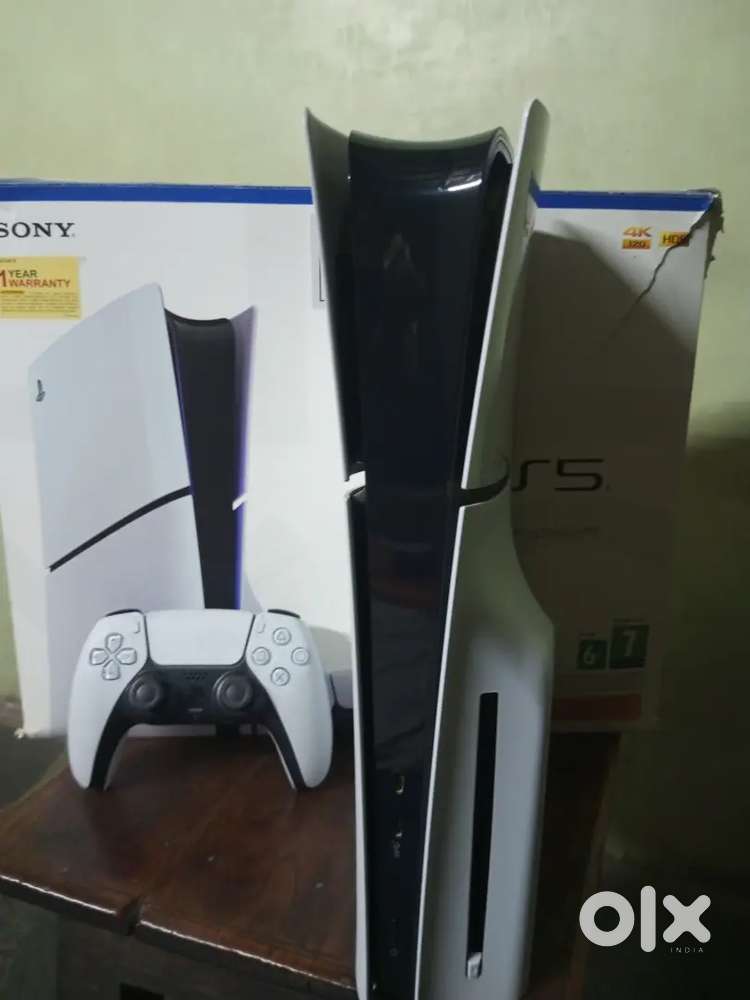 PS5 1TB Disc Edition System