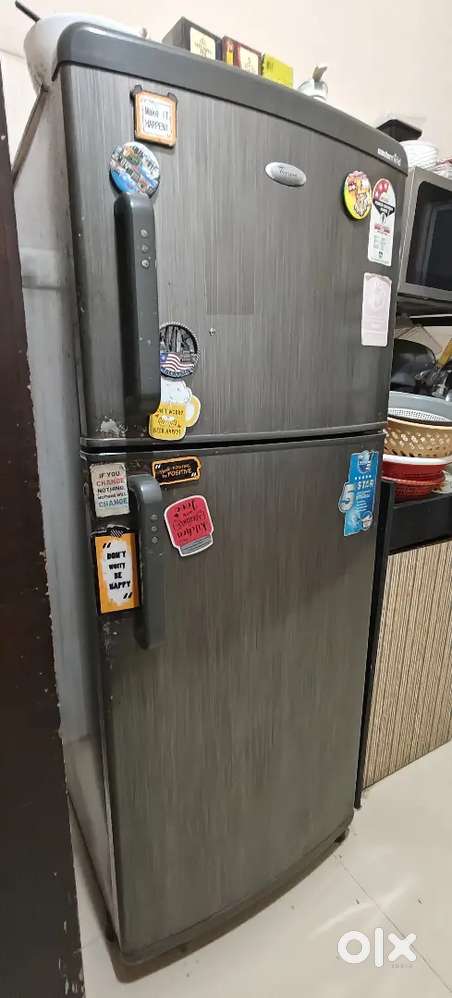 Double door 220 L 3 star whirlpool freeze
