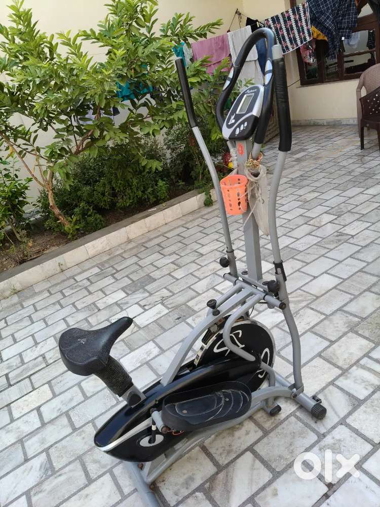VX Fitness Cross Trainer
