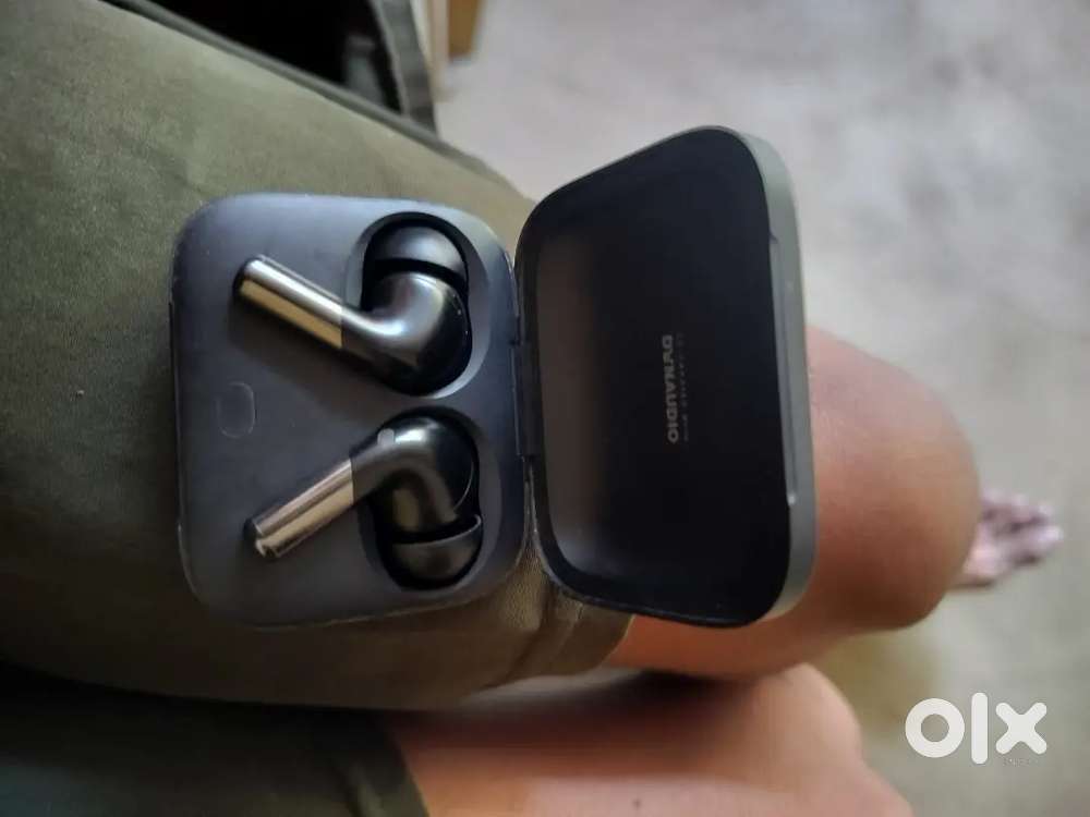 One plus blootuth headphones