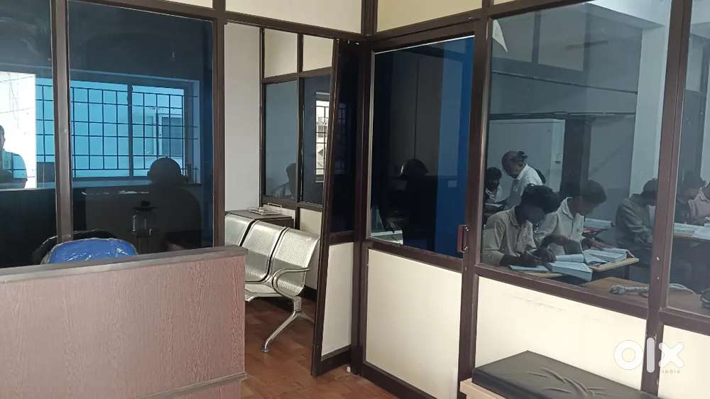 FURNISHED OFFICE