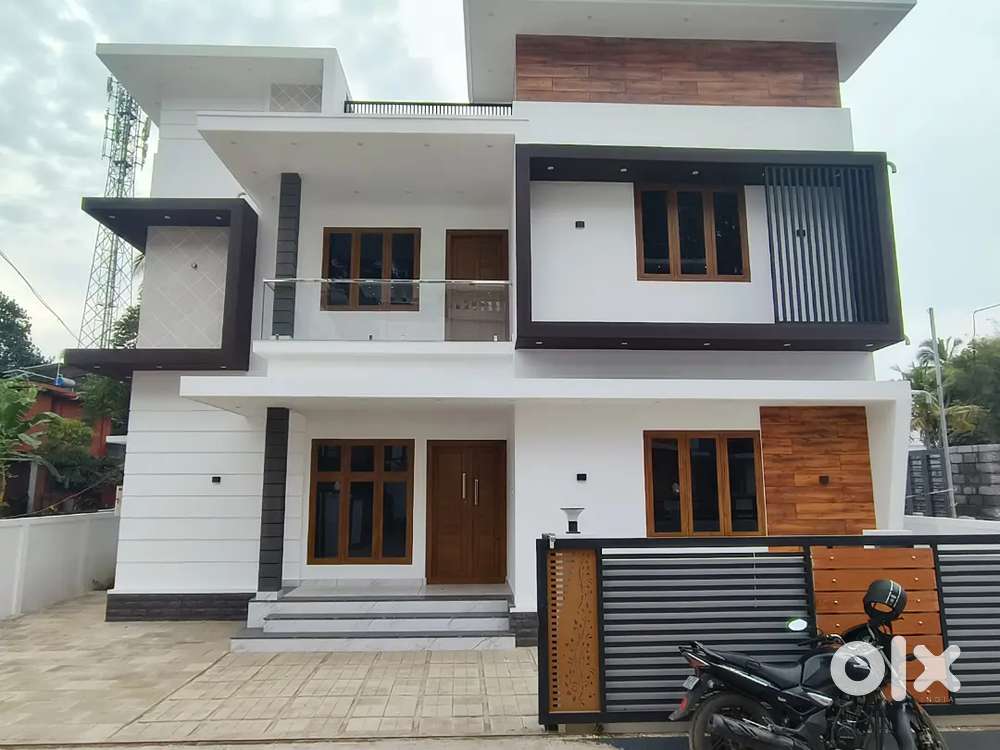 പുതിയ വീട് വിൽപ്പനയ്ക്ക്