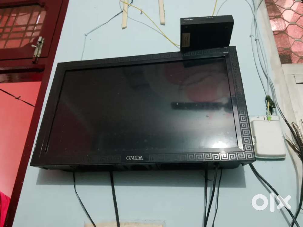 Onida Television (24 inch)