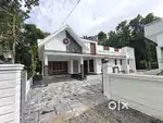 തൊടുപുഴ  12 സെന്റ് സ്ഥലവും 4bhkപുതിയ വീടും