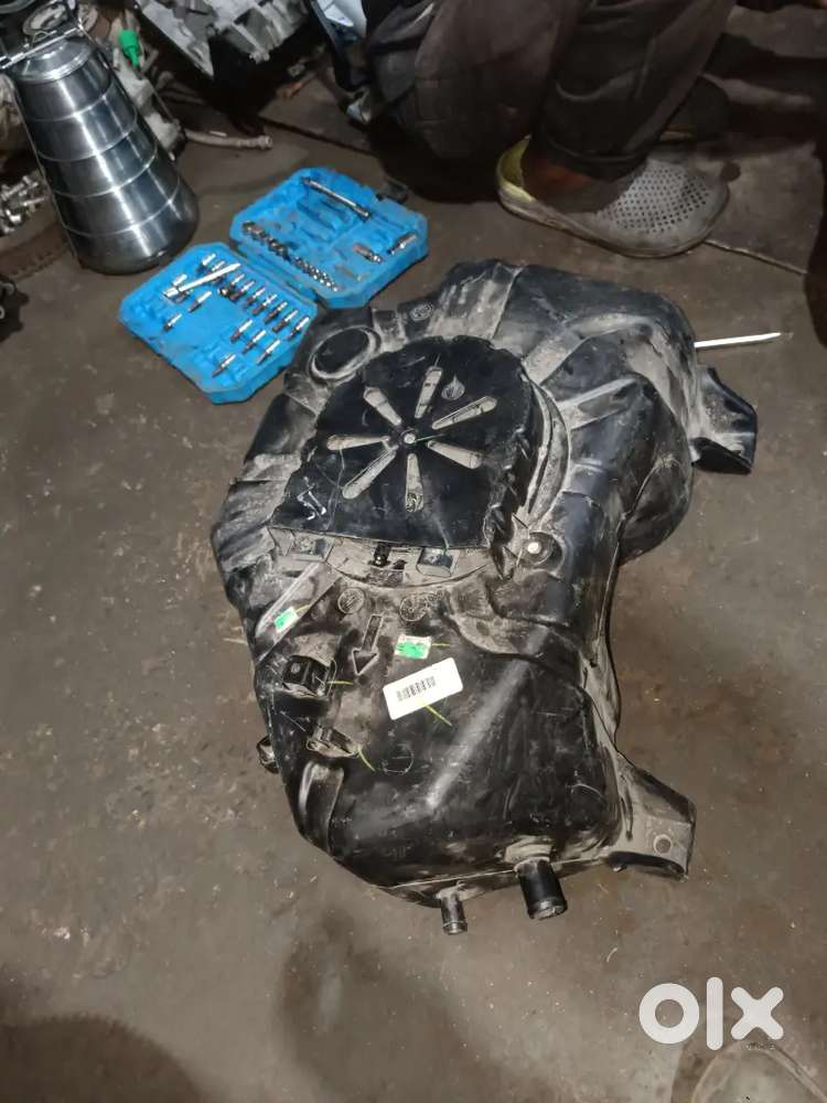MG hector bs6 urea tank