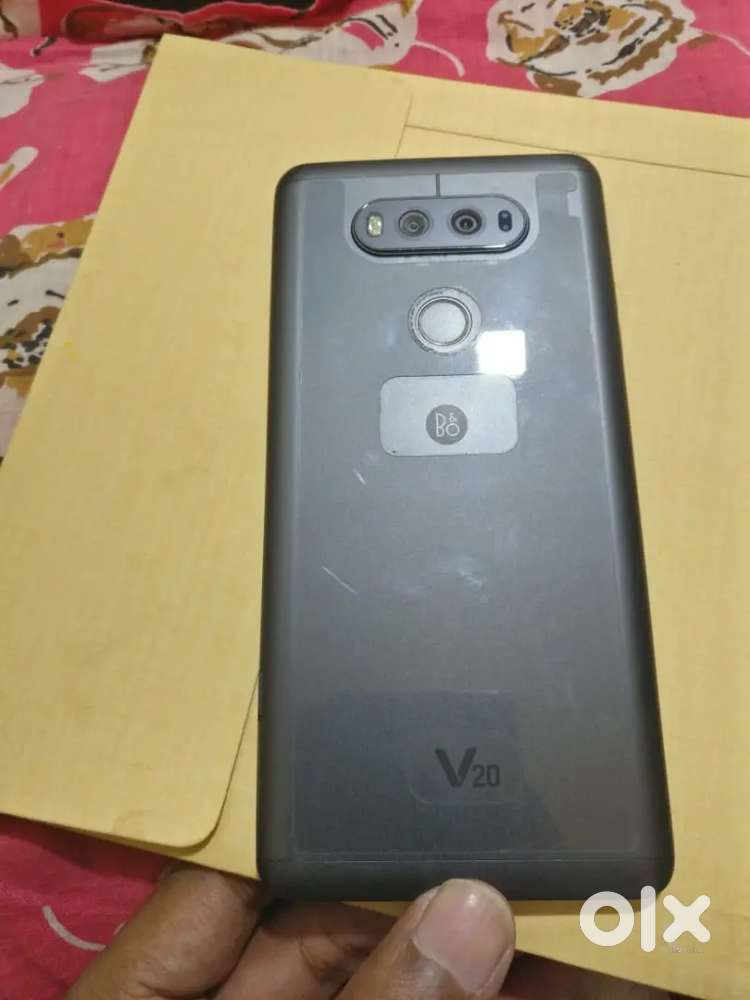 LG V20 mobile display problem
