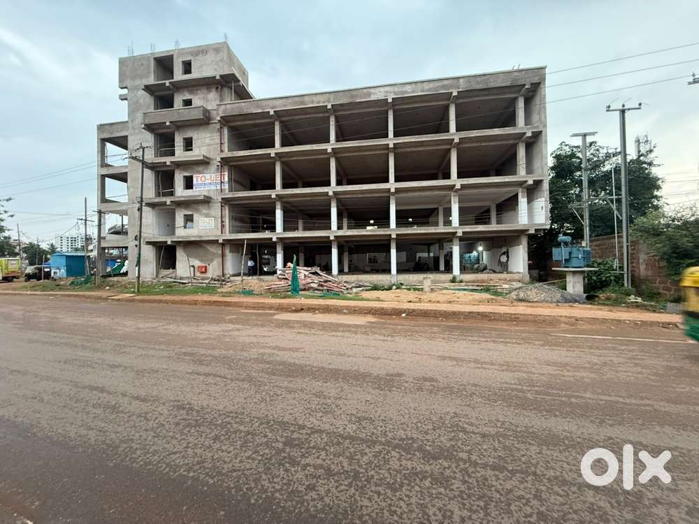 Commercial Builder floor space available