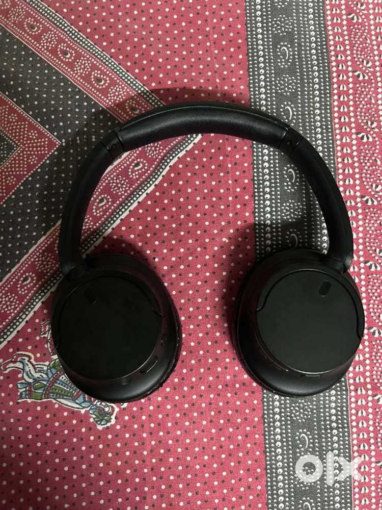 Sony headphone WH-CH720N active noice cancellation