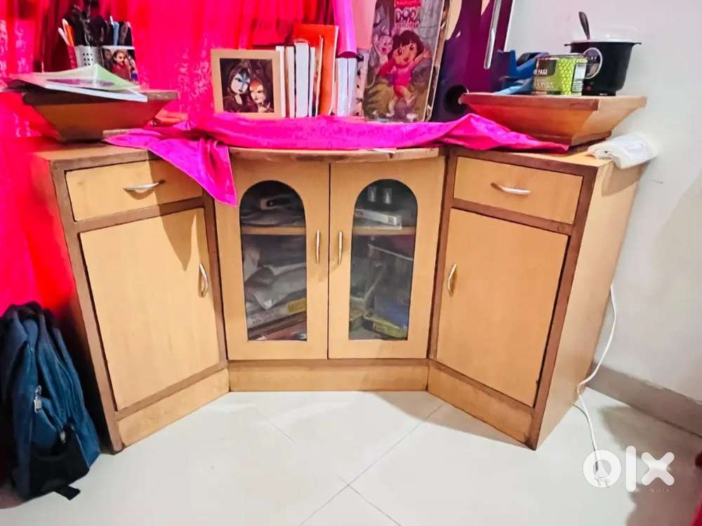 Well Condition Home Furniture at Nashik