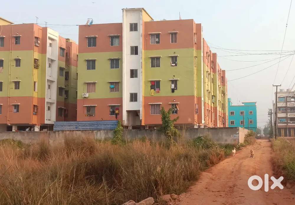 Resale Plot sell at Hitech plaza apartment, Sundarpada