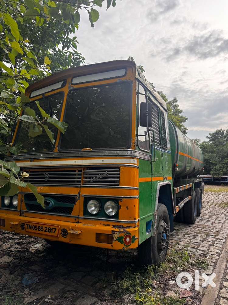 Ashok Leyland 2013, single owner km 85,000 SS tank