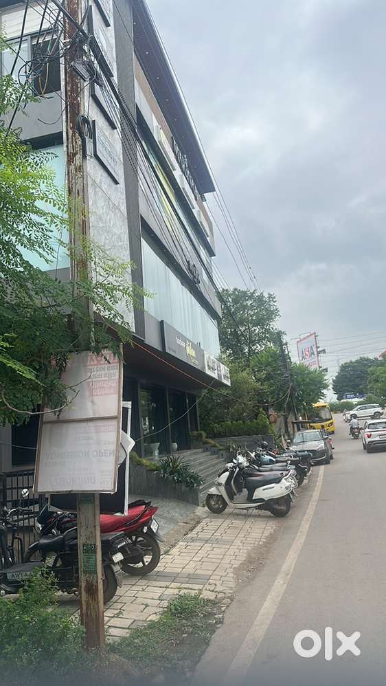 PREMIUM OFFICE SPACE FOR RENT