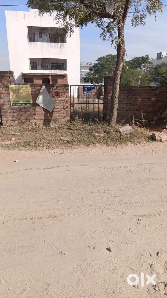 60@60..40foot Road  builder size plot
