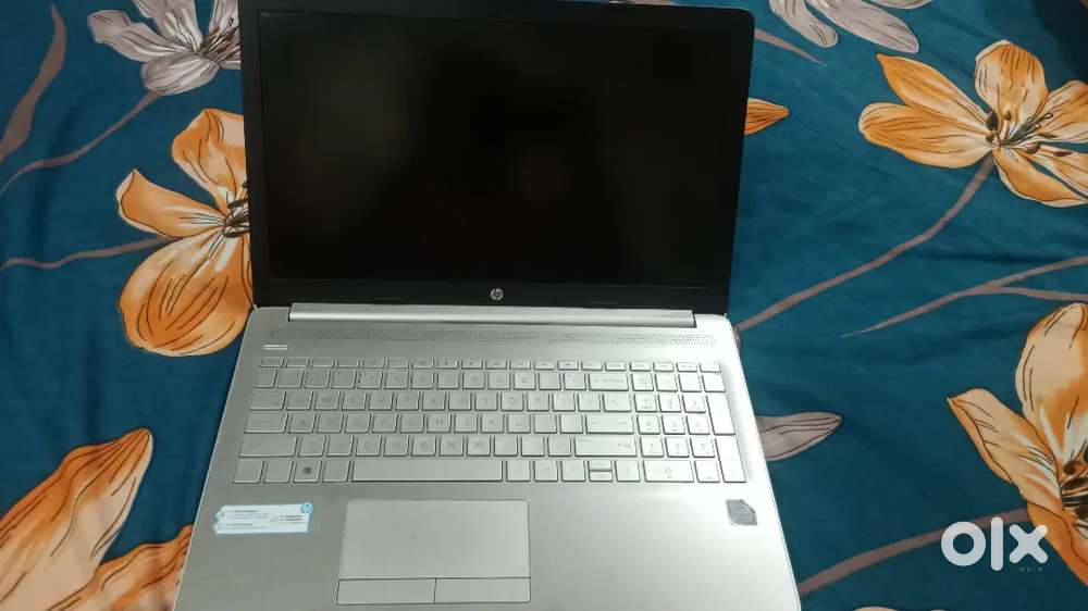 HP LAPTOP corei3