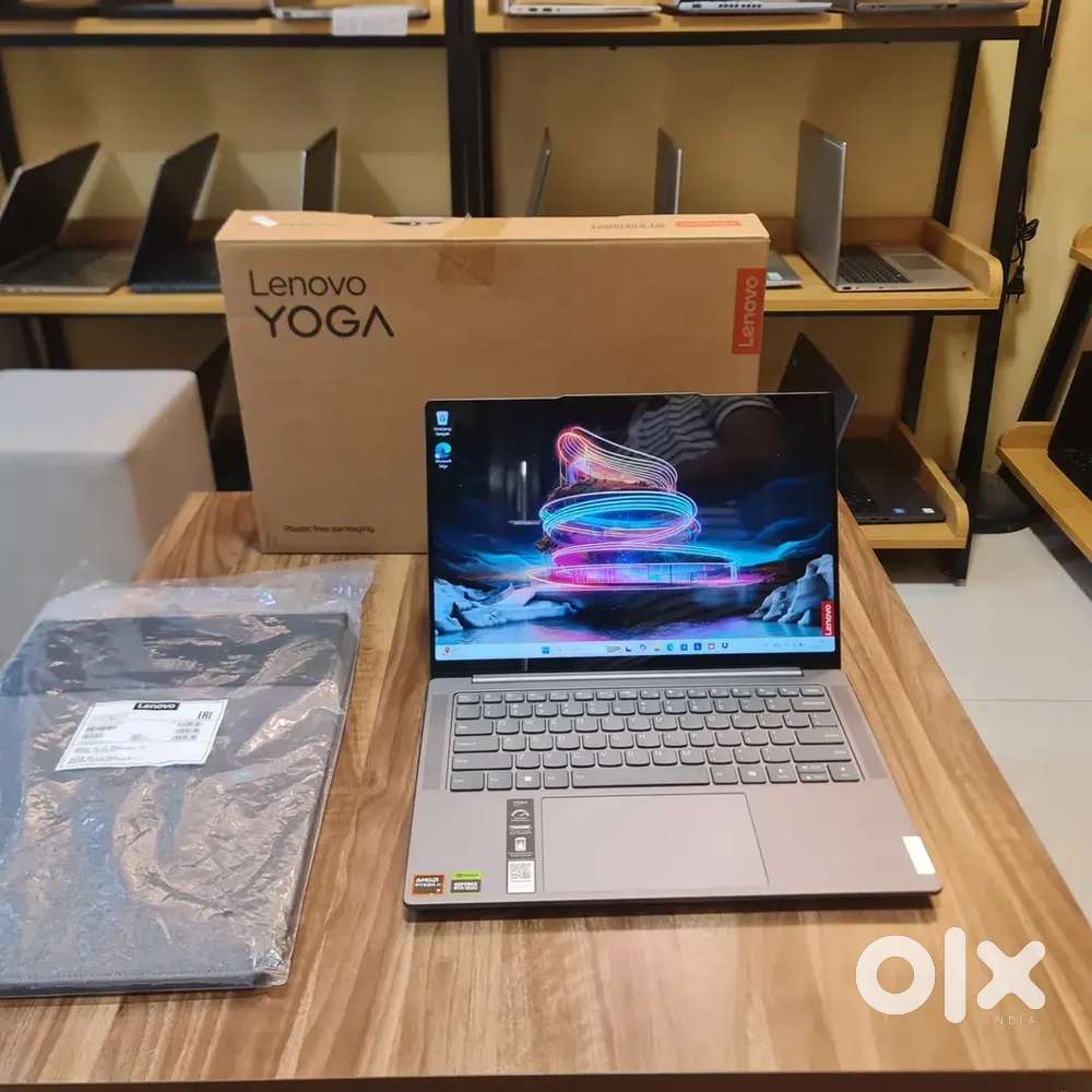 Lenovo Yoga 7 Pro, Ryzen 7 8845HS, 16GB RAM, 1TB SSD, RTX 3050