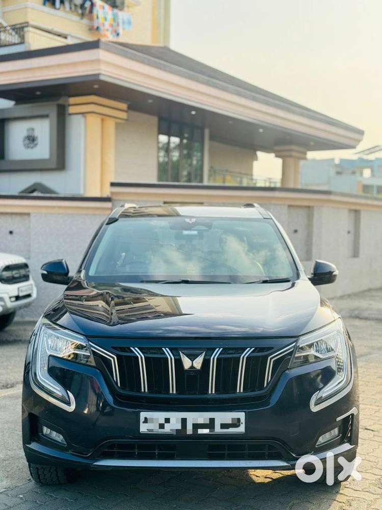 Mahindra XUV700, 2022, Diesel