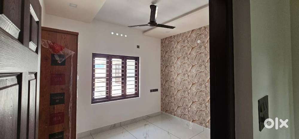 1425sqft 3BHK Semifurnished New House in Manjummel, Edapally