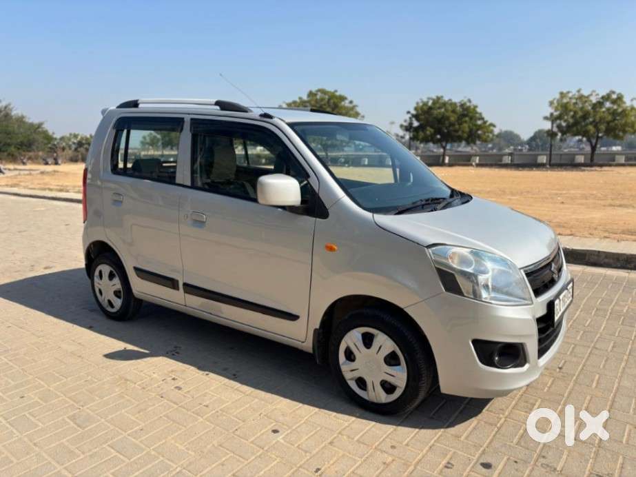 Maruti Suzuki Wagon R 1.0 VXI Plus AMT, 2017, Petrol