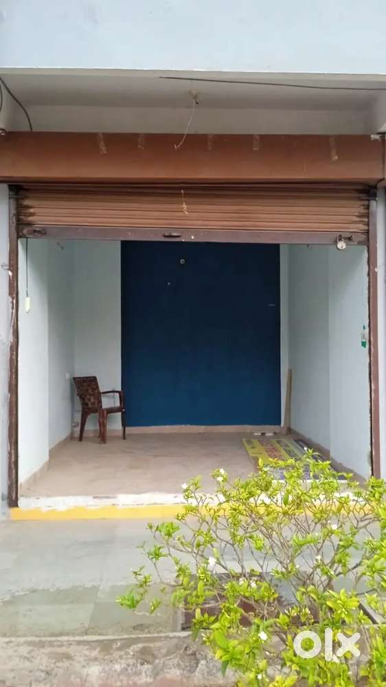 Shop for rent in tulsi nagar nipania