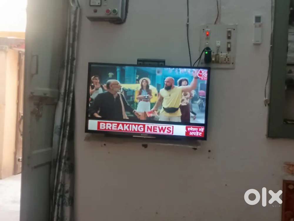 32 inch Sony Bravia LED TV