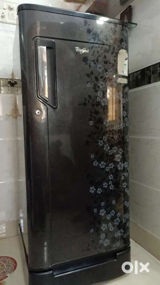 Whirlpool fridge /174 leter /2015 model /3 star fridge