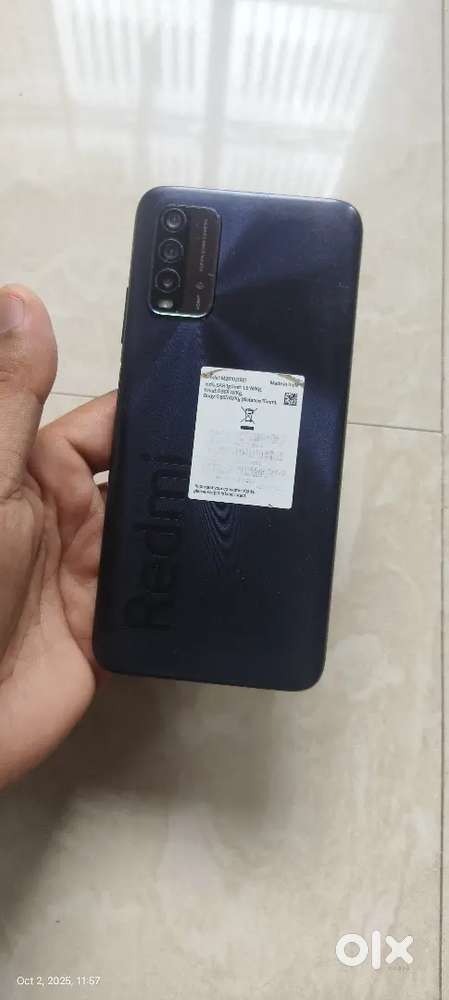 MI 9 Power 4gb / 64gb rom Just rs 2200 normal Distortation