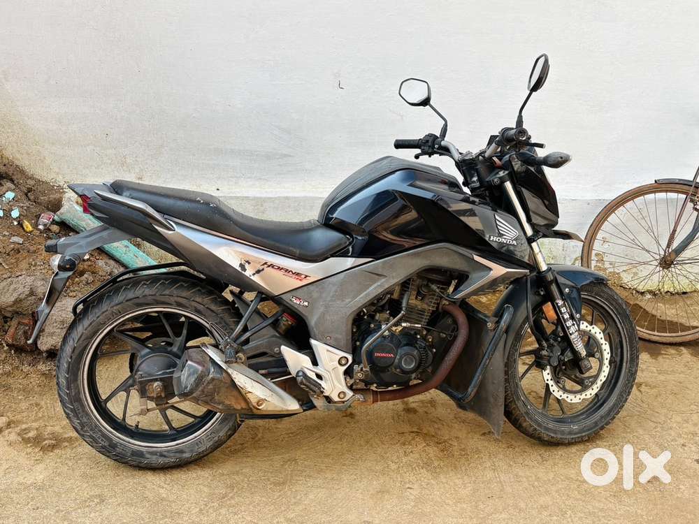 Honda Hornet 160R – Power + Style  2017 Model  Only ₹35000