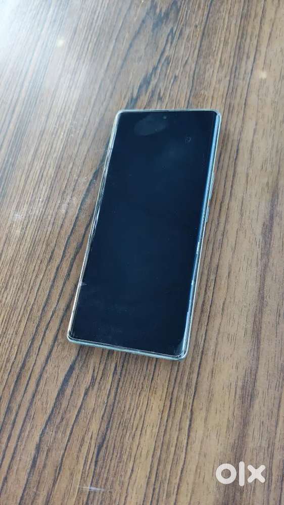 Y200 pro 5g curve display phone