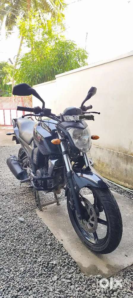 Yamaha fz well maintained,Fitness valid upto April 2027