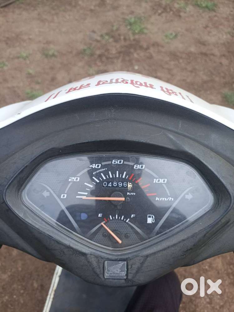 Activa 3g new condition good average