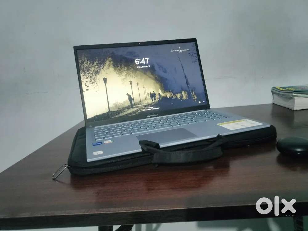 ASUS Vivobook 15