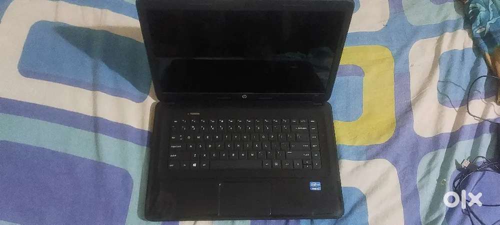 Hp i3 laptop mint condition