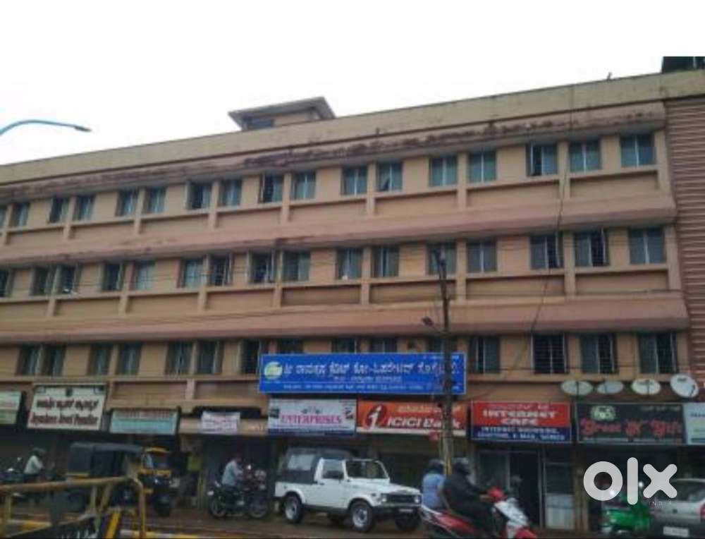 Commercial space for rent In Prime Location