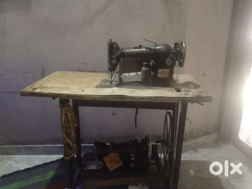 Sewing machine, silaai machine