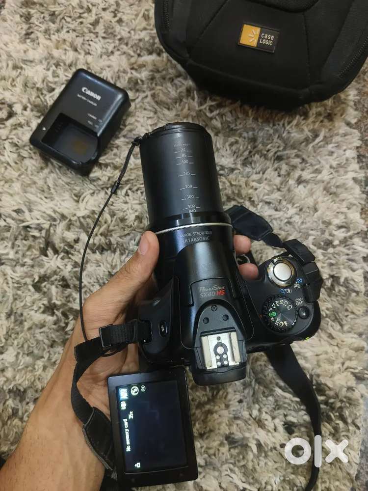 Canon SX40 HS Digital Camera with 35X ZOOM NEW CONDITION