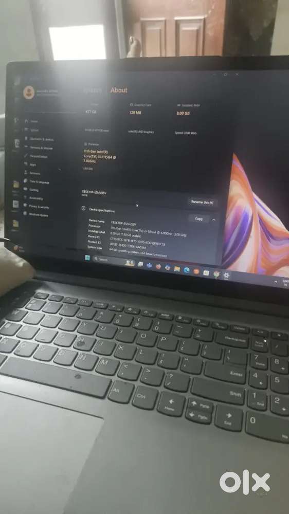 Laptop core i3 11 Gen 512 GB SSD 8 GB Ram