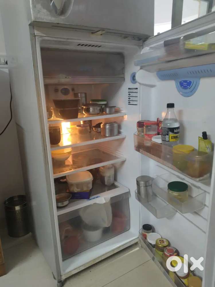 400 litre LG fridge