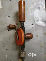 Hand drilling machine