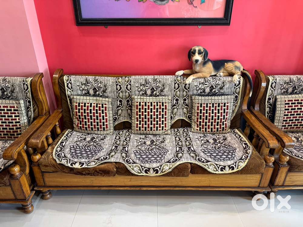 Wooden Sofa Set (3+1+1) with cushions