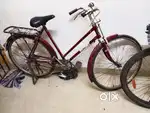 It is good condition old model cycle