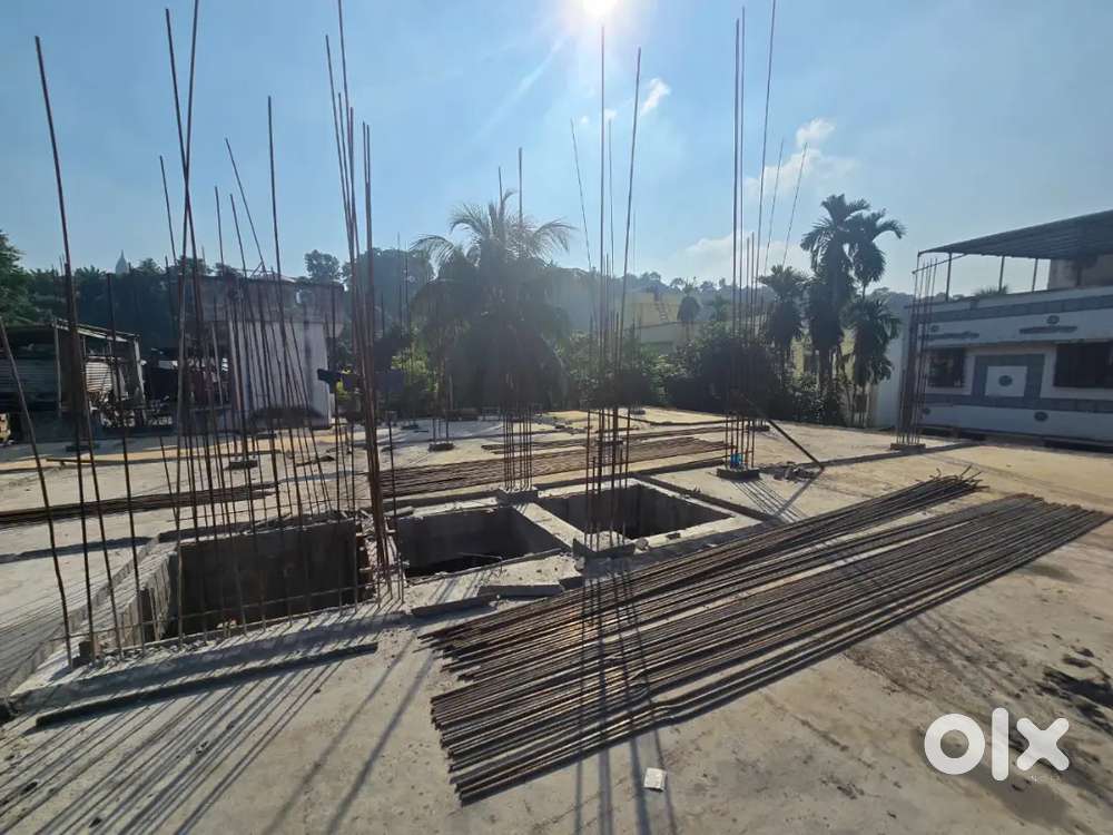 Available 7 flat rate 6500000 including parking