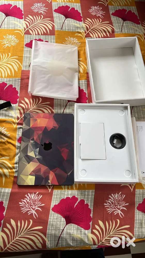 Selling my MacBook Pro 14-inch with Apple M2 Pro chip