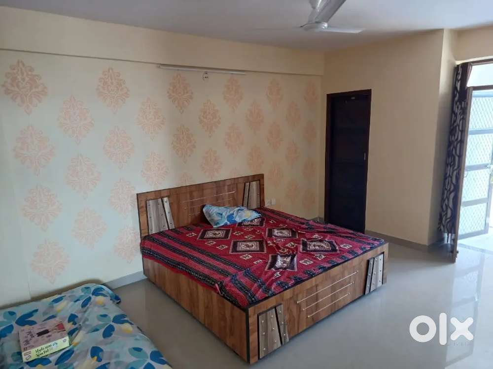 3 bhk semi furnished,Jeevan Rekha Balaajee 9