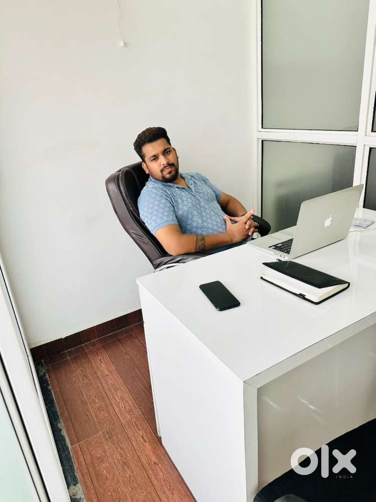 Freshers can also apply