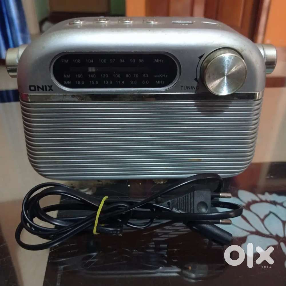 F.m radio with bluetooth